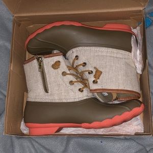 Sperry duck boots